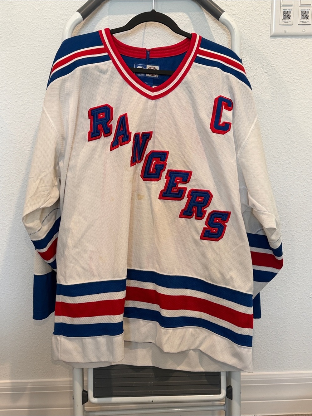 STARTER White, Blue & Red New York Rangers Captain Hockey Jersey